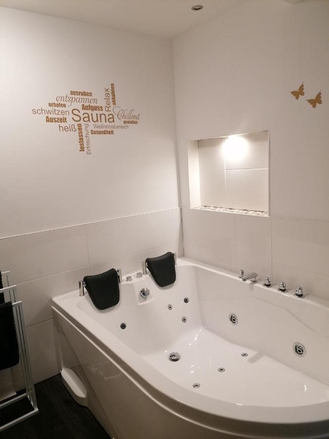 Ferienwohnung Christine Mit Sauna Und Whirlpool Utzerath المظهر الخارجي الصورة